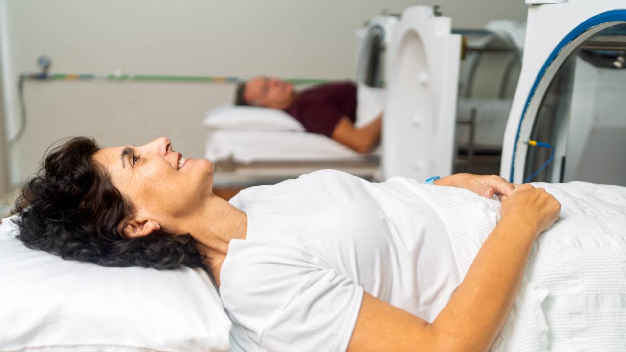 How Hyperbaric Oxygen May Support Neuroplasticity
